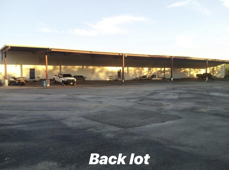 More Photos Of 0 I-35, San Antonio Warehouse For Lease
