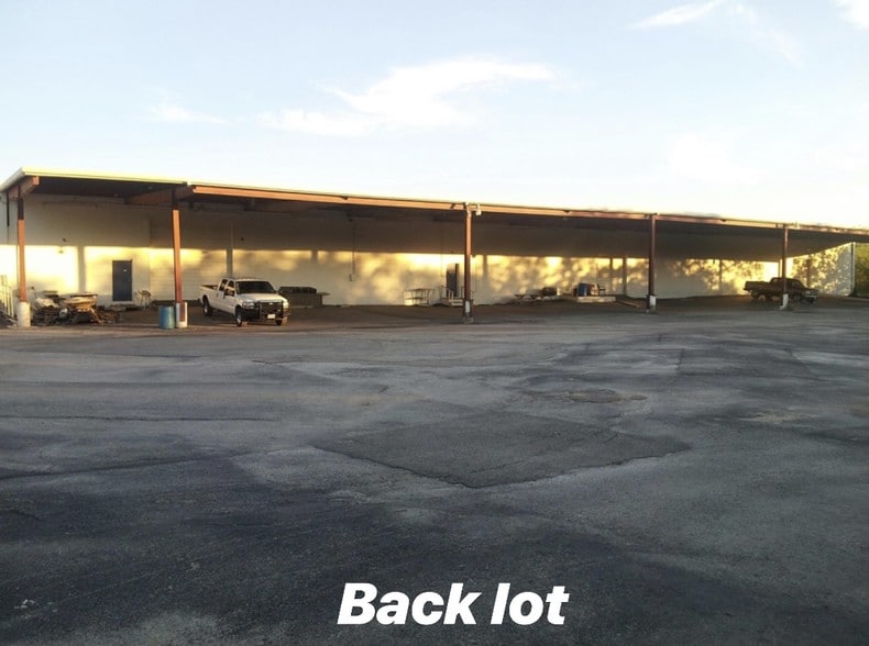 More Photos Of 0 I-35, San Antonio Warehouse For Lease