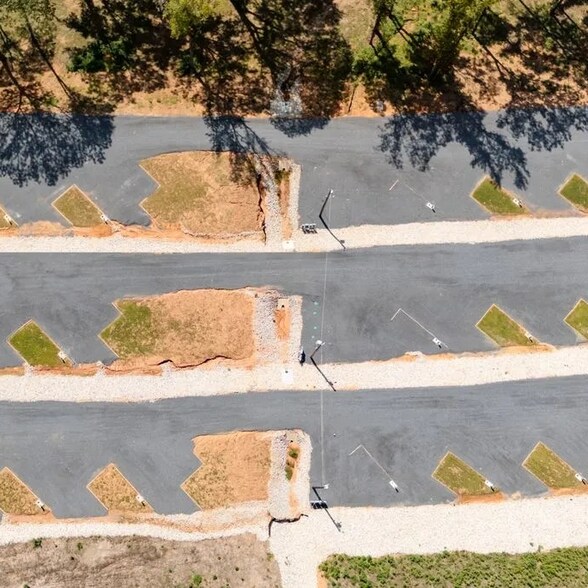 More Photos Of 1007 Scottsboro Hwy, Guntersville Land For Sale