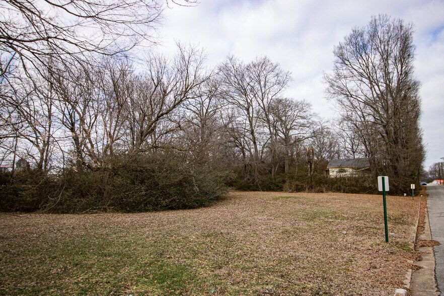 More Photos Of 00 Newsome, Henderson Land For Sale
