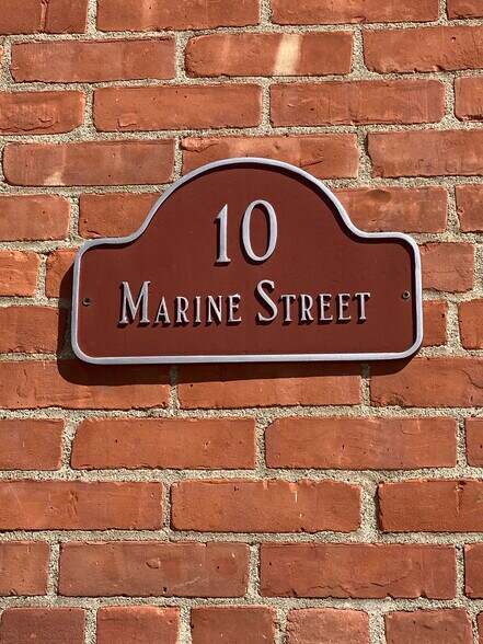 More Photos Of 10 Marine St, Thomaston Medical For Lease
