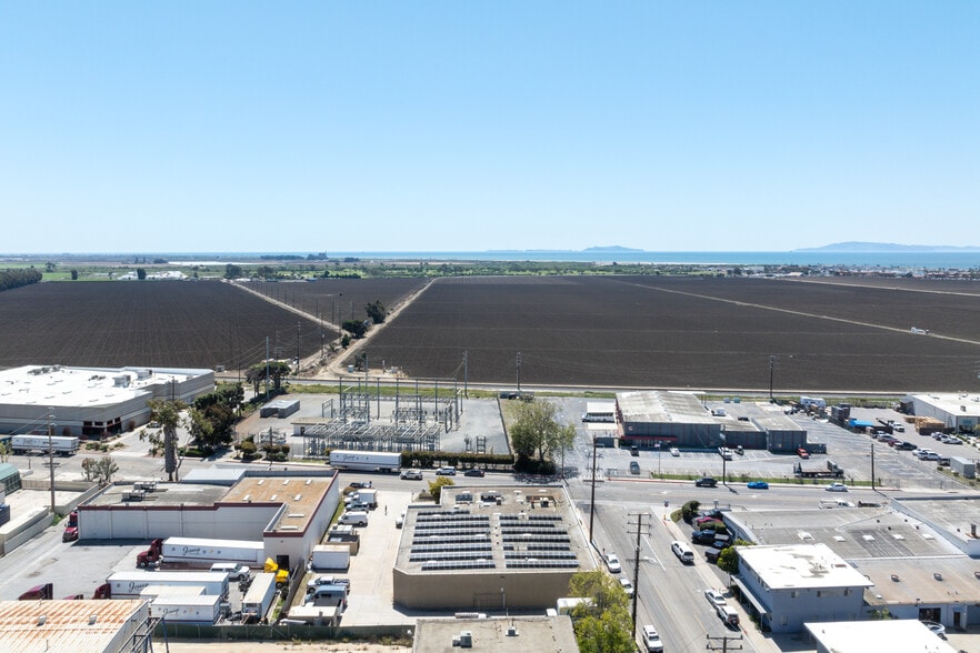More Photos Of 1792 Callens Rd, Ventura Distribution For Lease