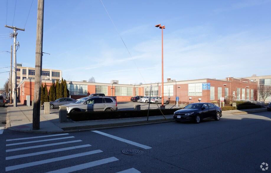 More Photos Of 17 Virginia Ave, Providence Office For Lease