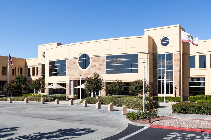 More Photos Of 915 W Imperial Hwy, Brea Unknown For Lease