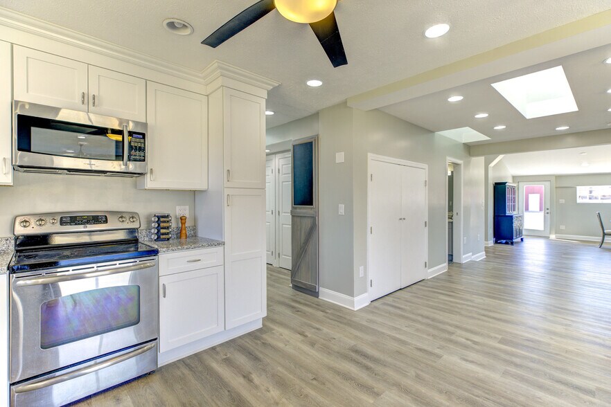 More Photos Of 1565 Seven Fountains Rd, Fort Valley Specialty For Sale