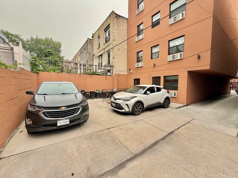 More Photos Of 2097 Davidson Ave, Bronx Apartments For Sale