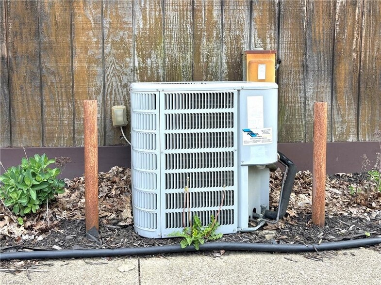 More Photos Of 3312 Lake Ave, Ashtabula Office For Sale