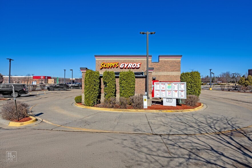 More Photos Of 554 Randall Rd, South Elgin Fast Food For Sale