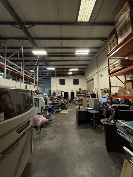 More Photos Of 7397 S Suncoast Blvd, Homosassa Warehouse For Lease