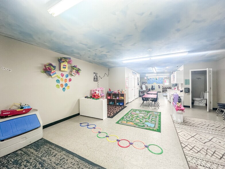 More Photos Of 710 W Broadway St, Collinsville Daycare Center For Sale