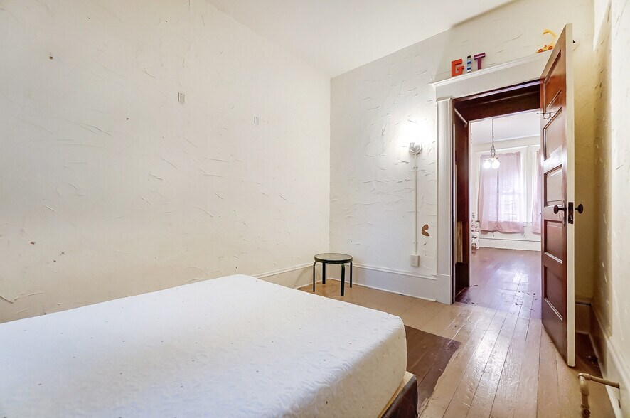 More Photos Of 42-44 W High St, Springfield Apartments For Sale