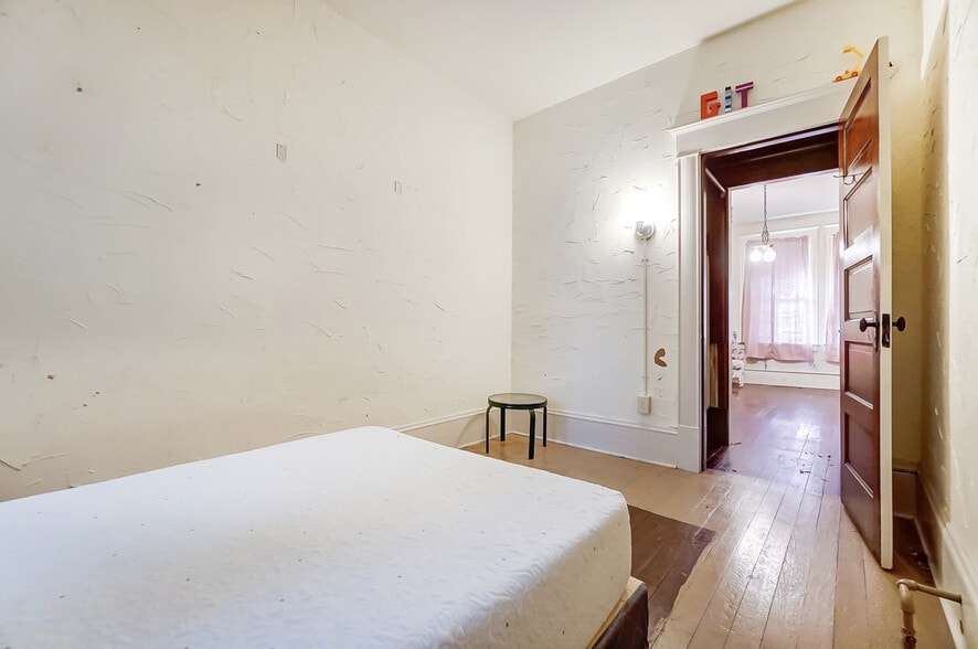 More Photos Of 42-44 W High St, Springfield Apartments For Sale