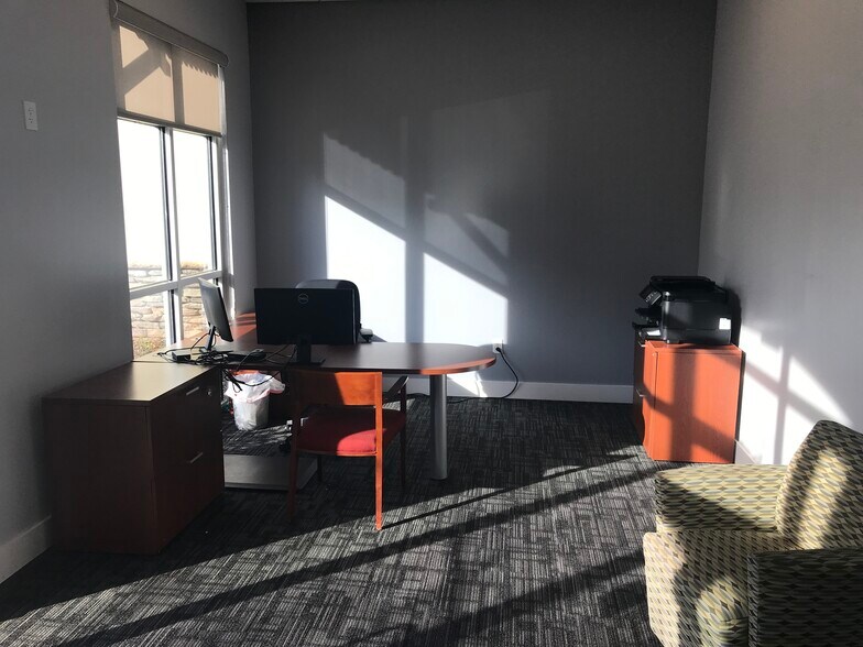 More Photos Of 3662 Flakes Mill Rd, Decatur Office For Lease