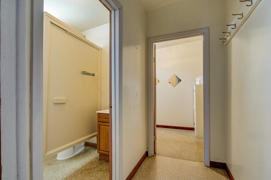 More Photos Of 7672 S Shingle Rd, Shingle Springs General Retail For Sale