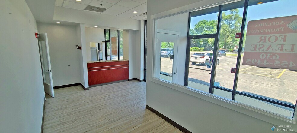 More Photos Of 26W285 Geneva Rd, Wheaton General Retail For Lease