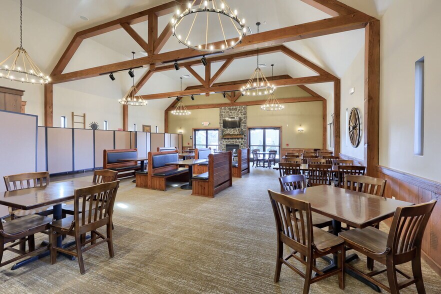 More Photos Of 3610 Newport rd, Intercourse Specialty For Lease