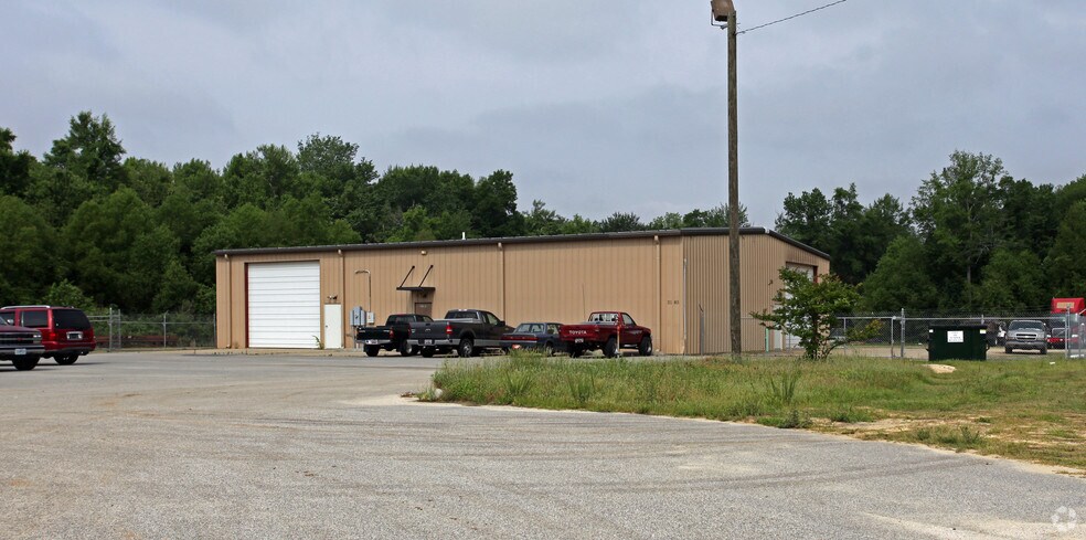 More Photos Of 2185 Storage Rd, Sumter Light Manufacturing For Sale