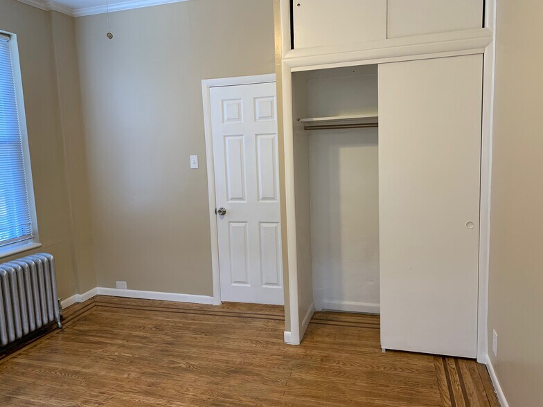 More Photos Of 401 S Springfield Rd, Clifton Heights Storefront Retail Residential For Sale