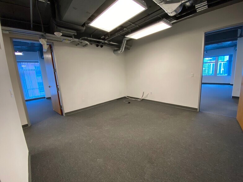 More Photos Of 14 NE 1st Ave, Miami Office For Sale