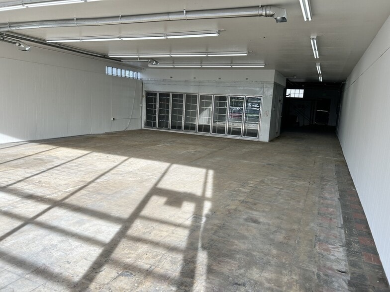 More Photos Of 5060-5062 Federal Blvd, Denver Storefront Retail Office For Lease