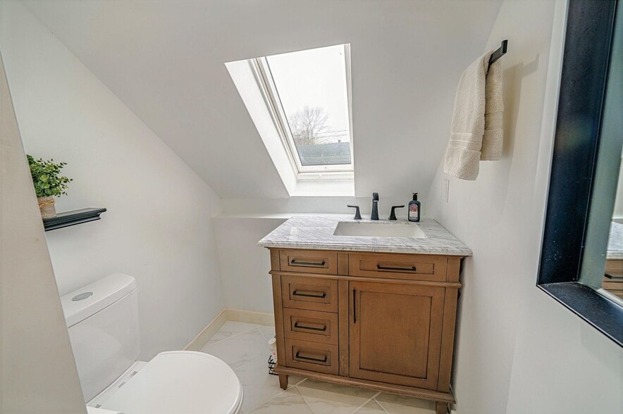 More Photos Of 37-39 E Main St, Searsport Storefront Retail Office For Sale