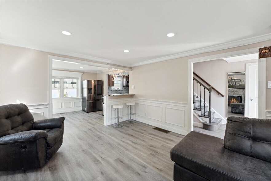 More Photos Of 419 N York Rd, Hatboro Office Residential For Sale
