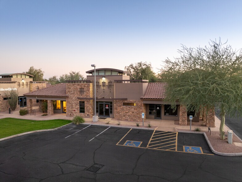 More Photos Of 9885 S Priest Dr, Tempe Medical For Lease