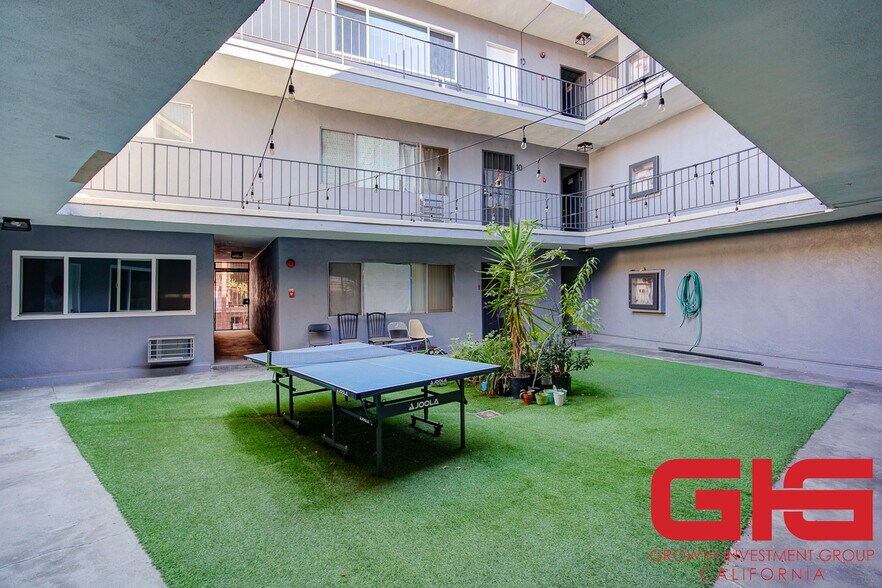 More Photos Of 770 N Hill Pl, Los Angeles Apartments For Sale