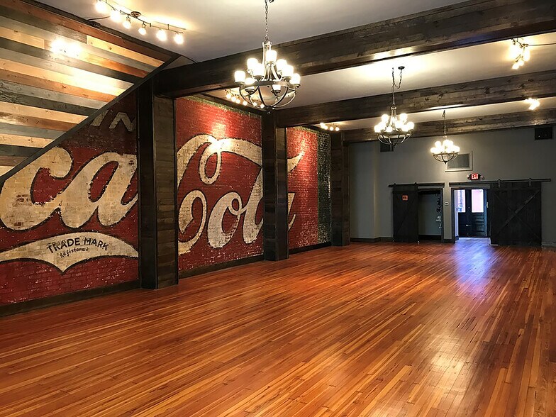 More Photos Of 206 Main St, Greenwood Storefront For Sale