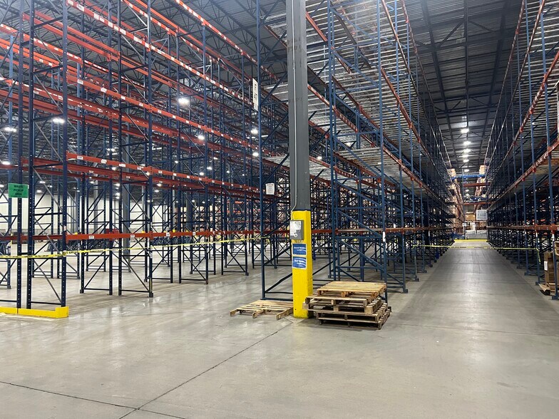 More Photos Of 80 Micro Dr, Jonestown Distribution For Lease