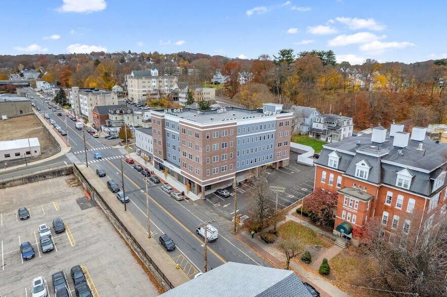 More Photos Of 356 Howe Ave, Shelton Apartments For Lease