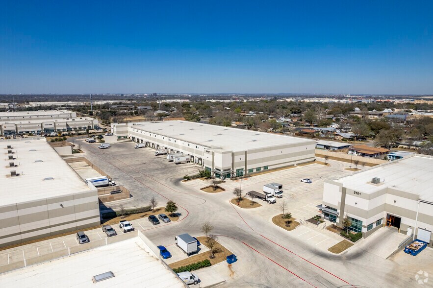 More Photos Of 5035 Eisenhauer Rd, San Antonio Unknown For Lease