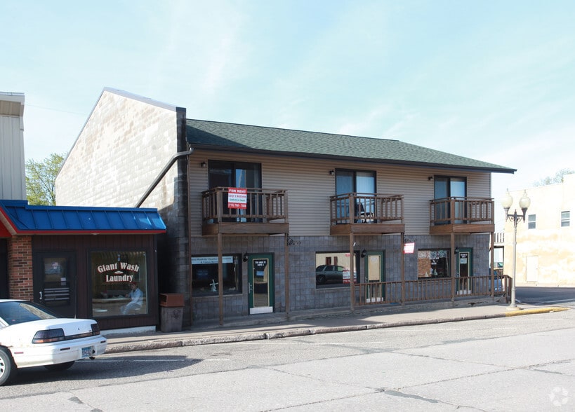 More Photos Of 780 Main St, Baldwin Storefront Retail Residential For Lease