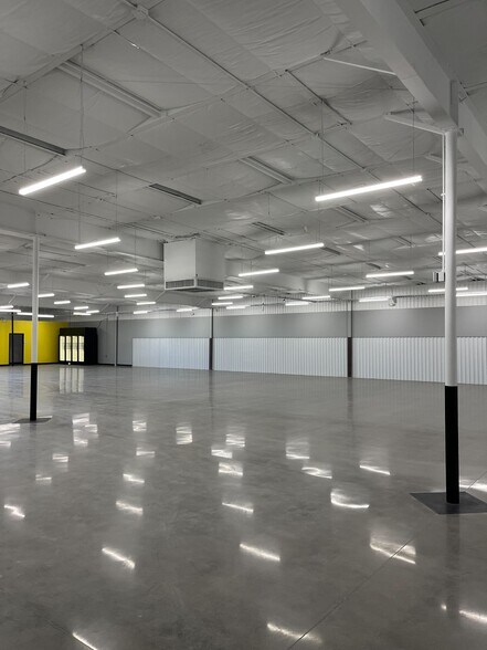 More Photos Of 47 State Highway U, Warrenton Freestanding For Sale