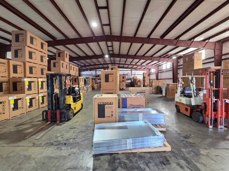 More Photos Of 1820 Ridgeway E, Montgomery Warehouse For Sale