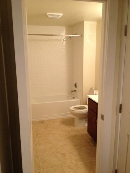 More Photos Of 1201 W City Point Rd, Hopewell Multifamily For Sale
