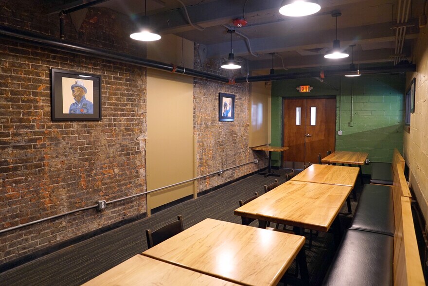 More Photos Of 520 7th St, Buffalo Specialty For Lease