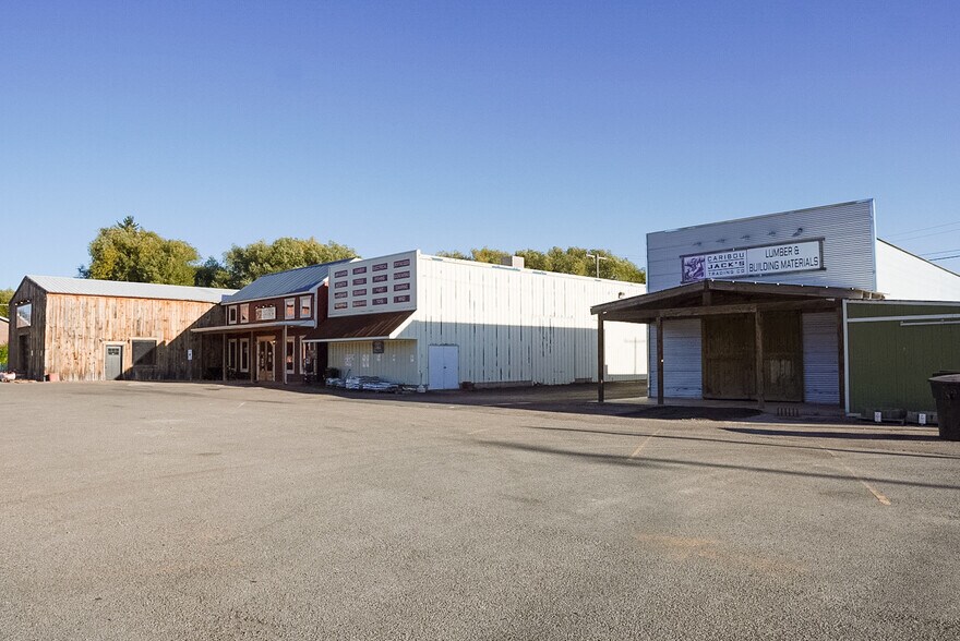 More Photos Of 50 N 2nd E, Soda Springs Convenience Store For Sale