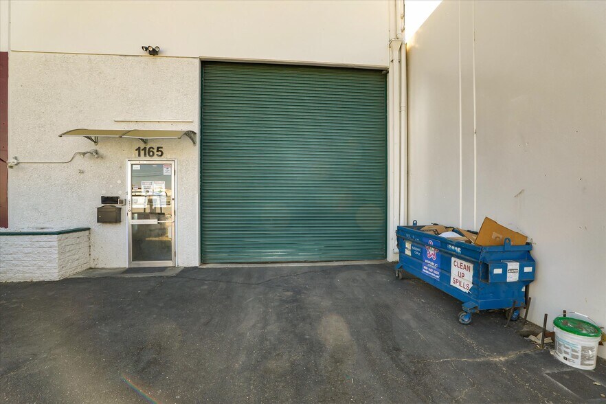 More Photos Of 1165-1169 N 5th St, San Jose Service For Sale