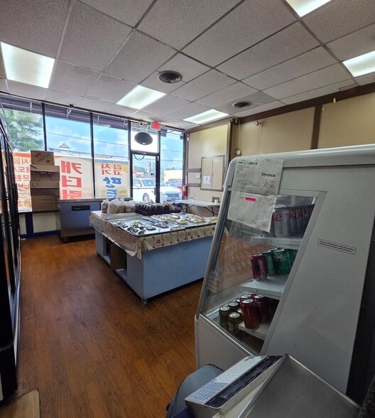 More Photos Of 7311 Little River Tpke, Annandale Storefront For Sale