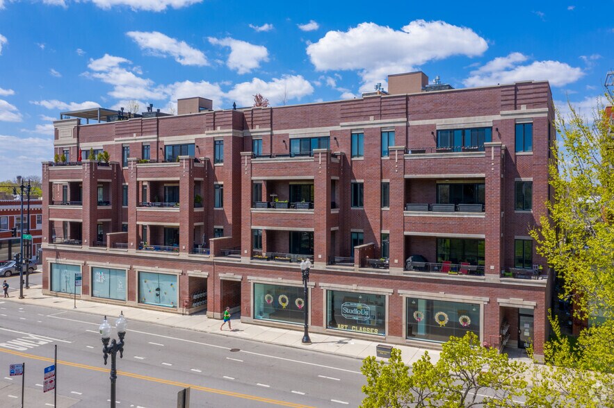 More Photos Of 4800-4806 N Clark St, Chicago Apartments For Lease