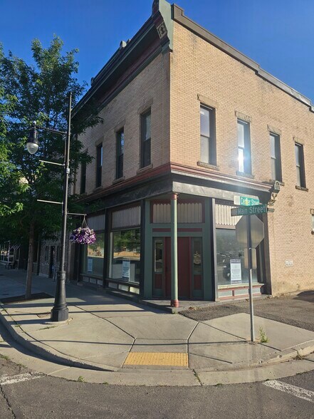 More Photos Of 2 S Main St, Coalville Loft Creative Space For Sale