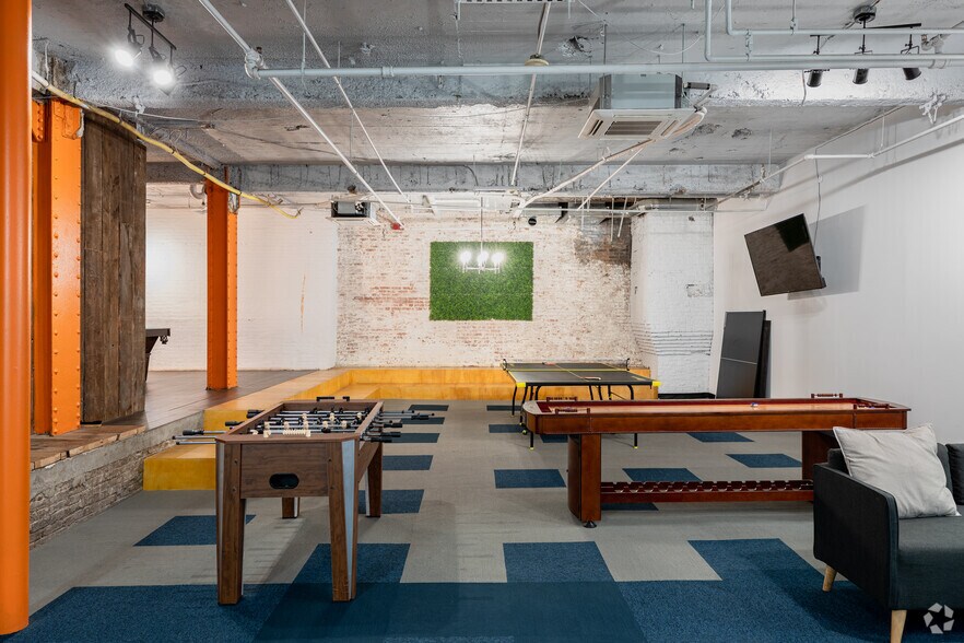 More Photos Of 11-15 Clinton St, Newark Apartments For Lease