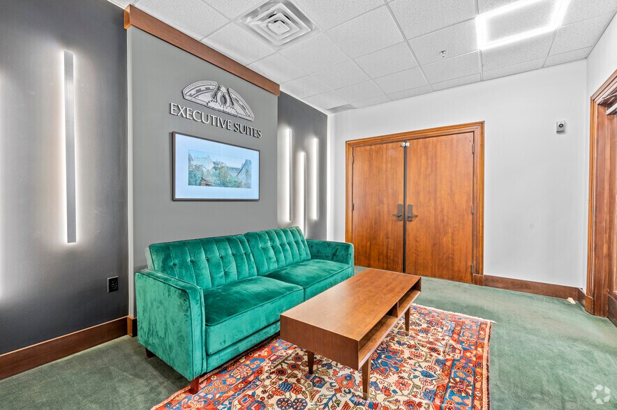 More Photos Of 313 W Liberty St, Lancaster Office For Lease