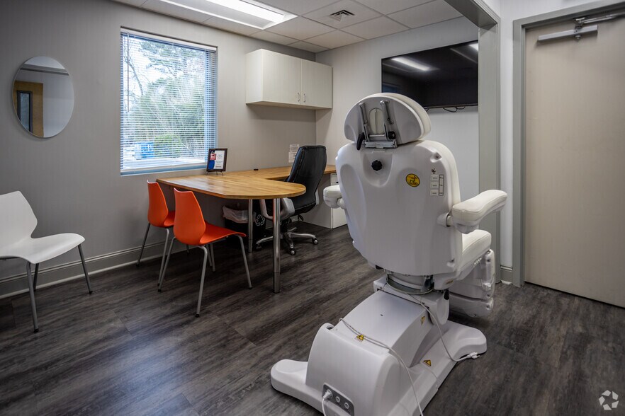 More Photos Of 1829 Gunbarrel Rd, Chattanooga Medical For Lease