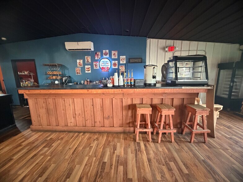 More Photos Of 2008 S Main St, Watford City Restaurant For Sale