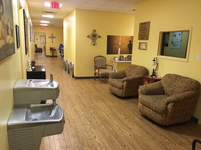 More Photos Of 700-706 E Chestnut St, Louisville Medical For Sale