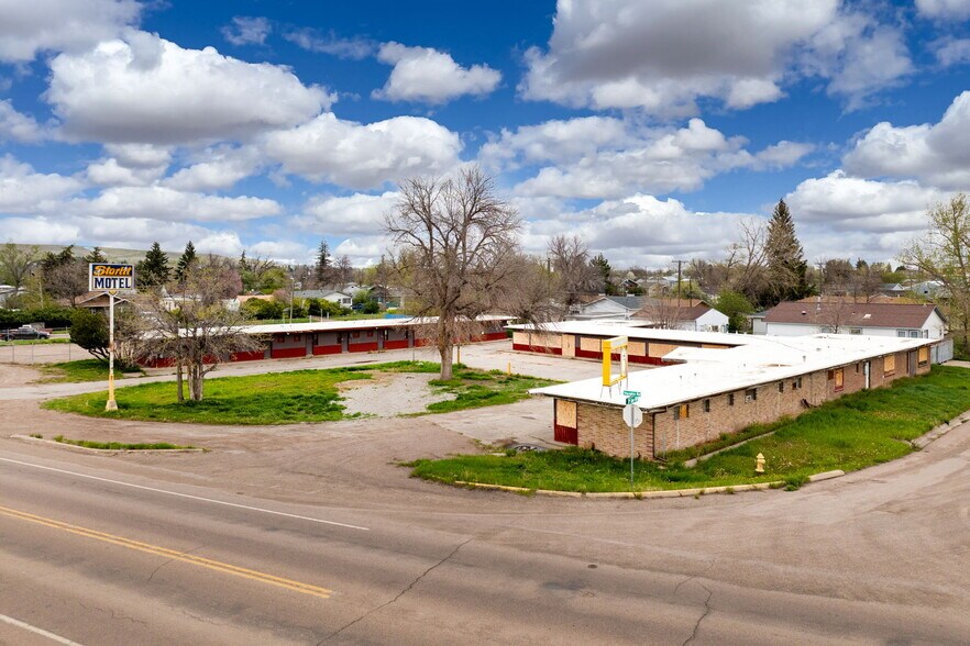 More Photos Of 1521 1st Ave NW, Great Falls Hotel For Sale