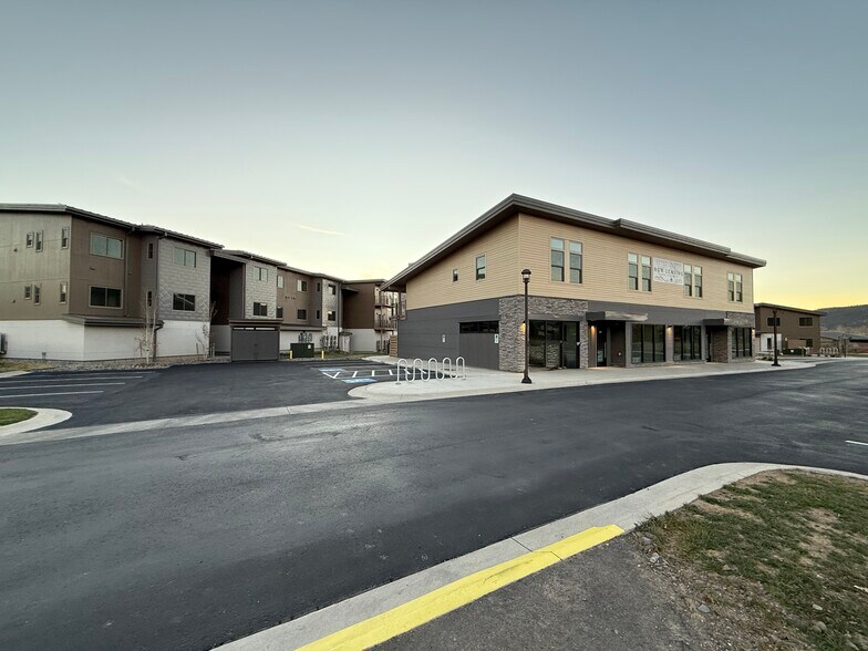 Primary Photo Of 205 Jasper Pl, Ridgway General Retail For Sale