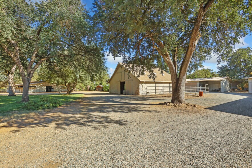 More Photos Of 24521 N McIntire Rd, Clements Land For Sale